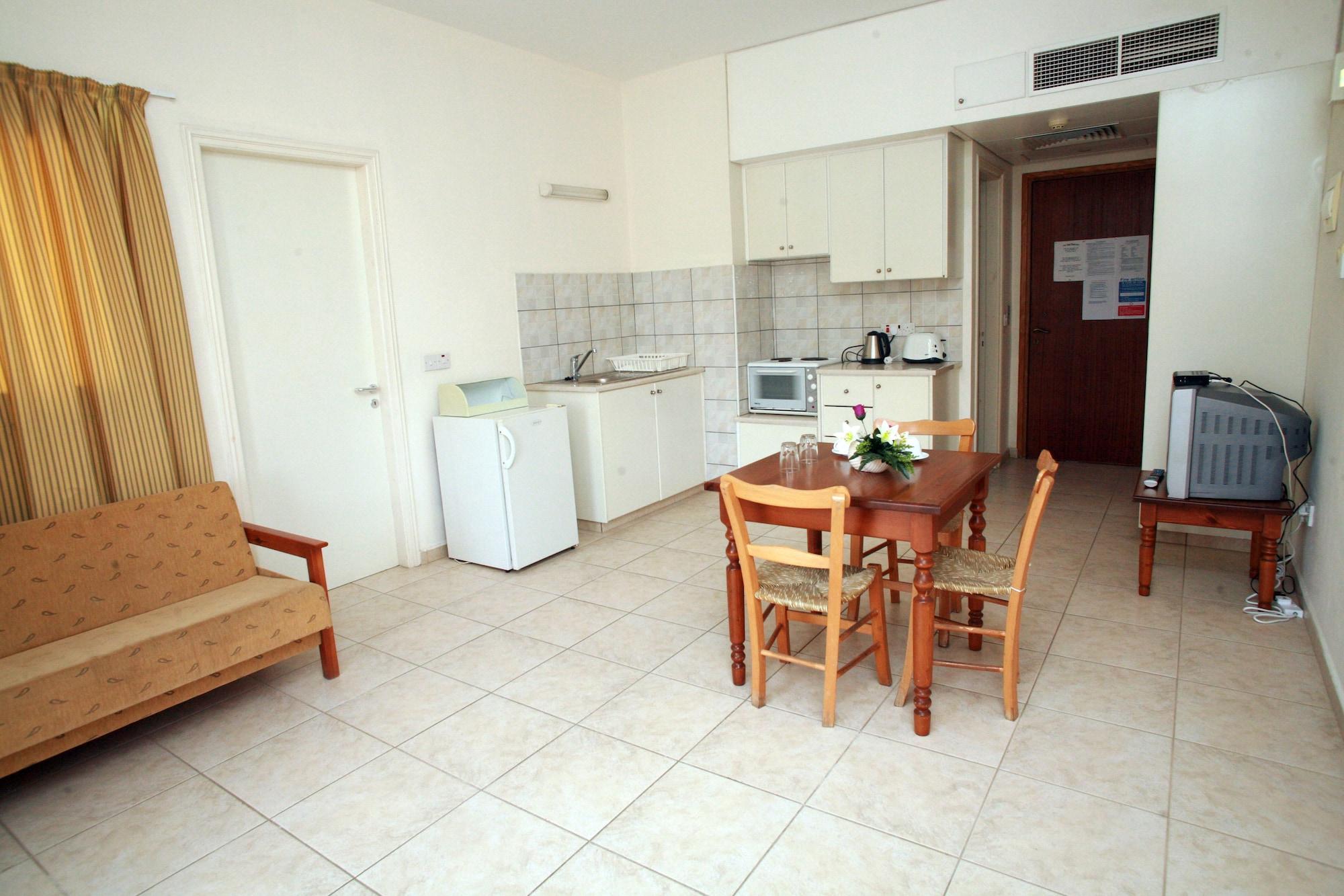 Aparthotel New York Plaza Paphos