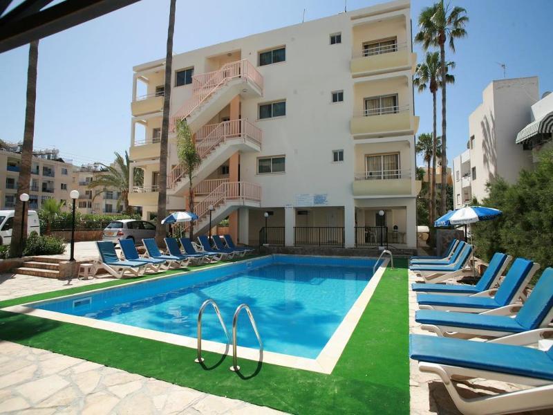 New York Plaza 3* Pafos